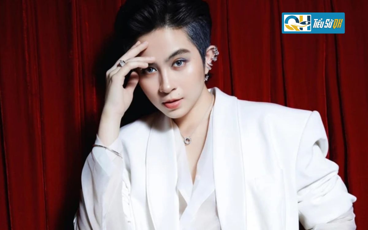 Tiểu Sử Gil Lê: Cô Nàng “Tomboy” Đa Tài